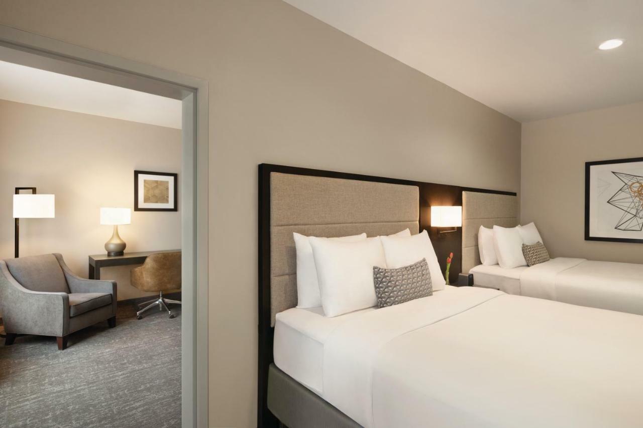 Radisson Airport Hotel 3*